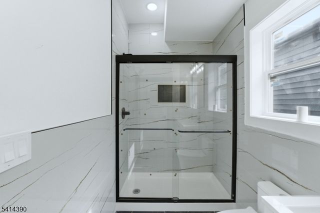 44 Milford Ave, Newark City, NJ 07108