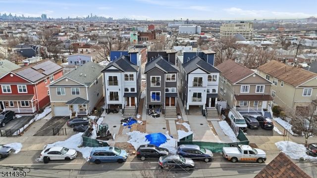 44 Milford Ave, Newark City, NJ 07108