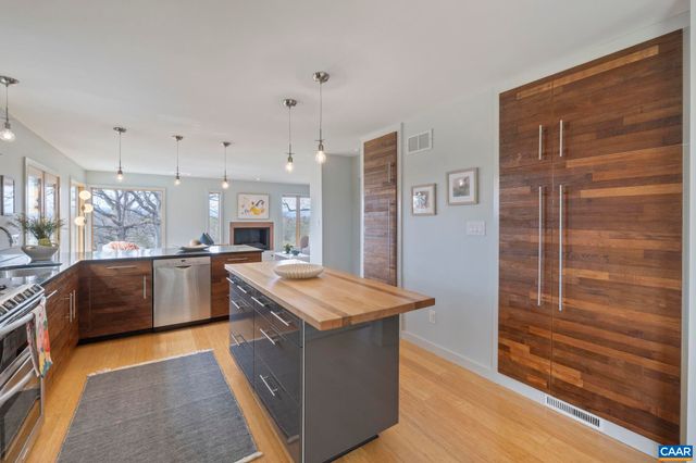 1777 LAMBS RD, Charlottesville, VA 22901