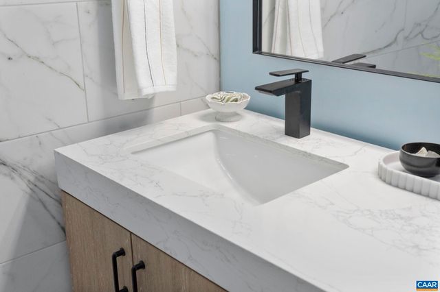 1777 LAMBS RD, Charlottesville, VA 22901