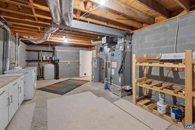 1777 LAMBS RD, Charlottesville, VA 22901