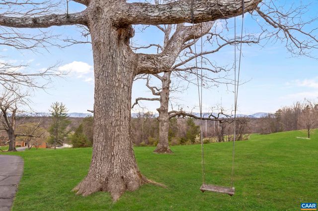 1777 LAMBS RD, Charlottesville, VA 22901