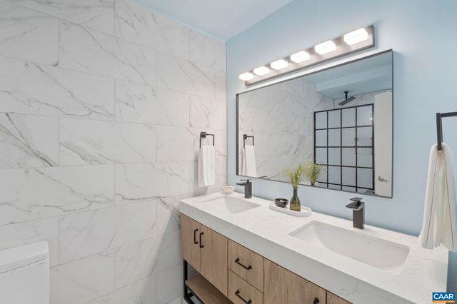 1777 LAMBS RD, Charlottesville, VA 22901