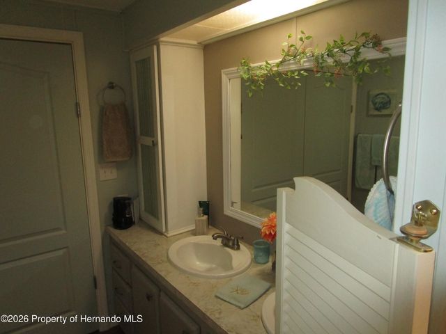 15657 Brookridge Boulevard unit 4, Brooksville, FL 34613