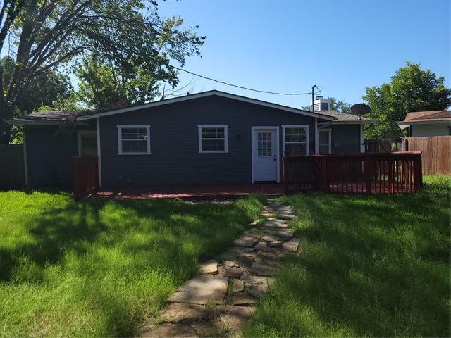 1917 Brookshire Street, Arlington, TX 76010