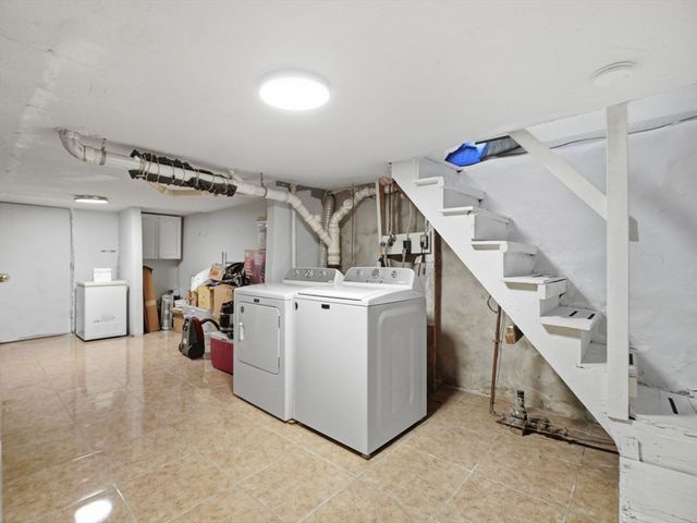 85 Purchase St, Milford, MA 01757