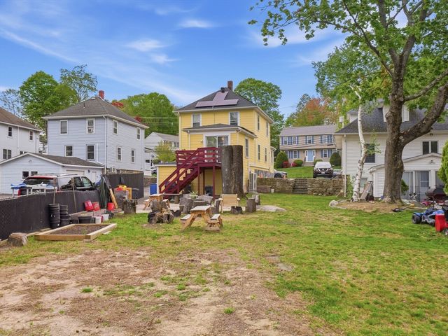 85 Purchase St, Milford, MA 01757