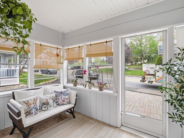 85 Purchase St, Milford, MA 01757