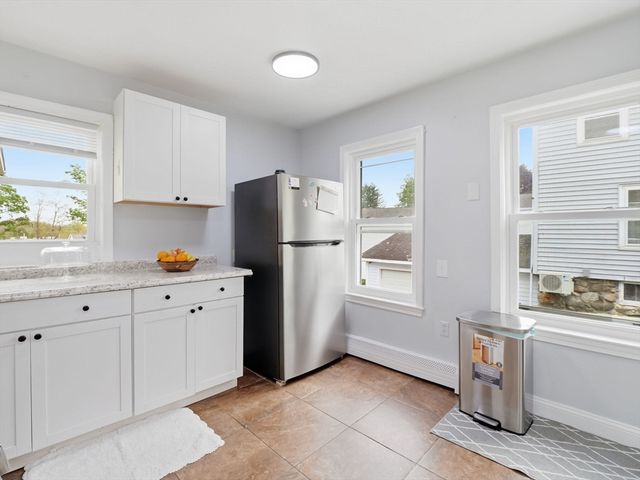85 Purchase St, Milford, MA 01757