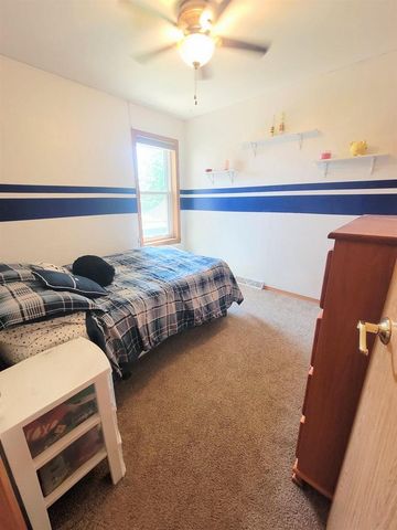 W5424 RED CLOVER TRAIL, Appleton, WI 54915