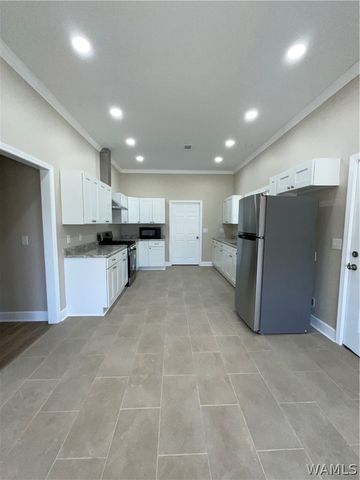 507 4th NE, Fayette, AL 35555