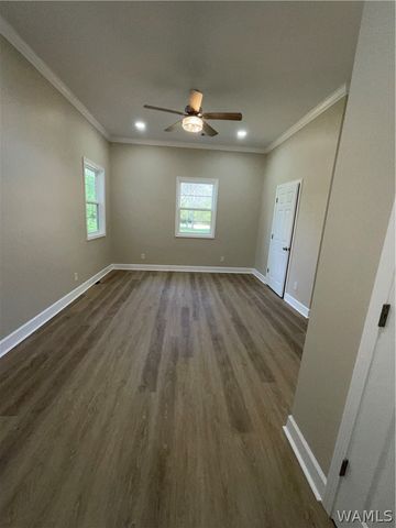 507 4th NE, Fayette, AL 35555