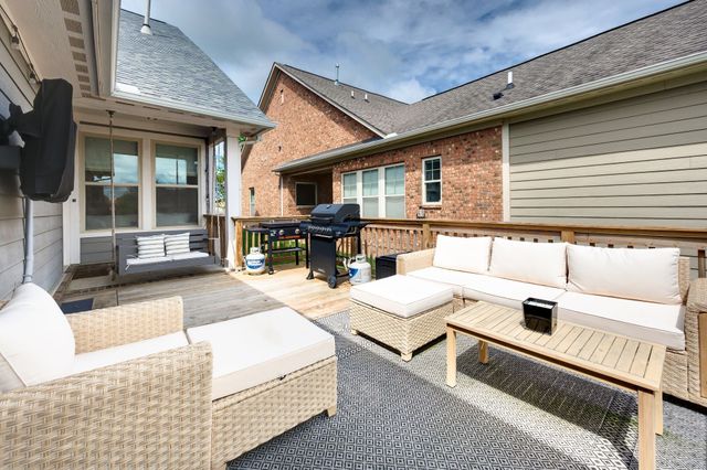 2840 Americus Dr, Thompsons Station, TN 37179