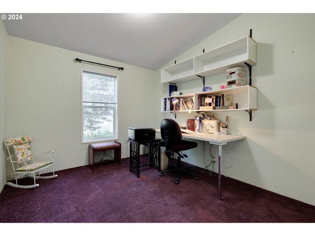 11651 Sw ROYAL VILLA Dr, Portland, OR 97224