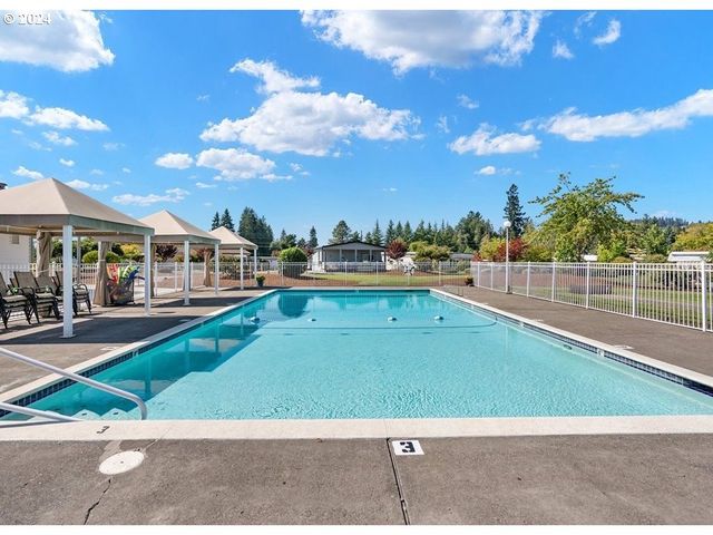 11651 Sw ROYAL VILLA Dr, Portland, OR 97224