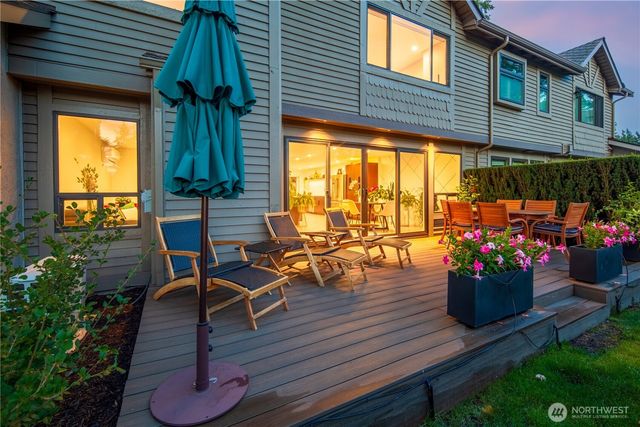 16957 65th Lane NE, Kenmore, WA 98028