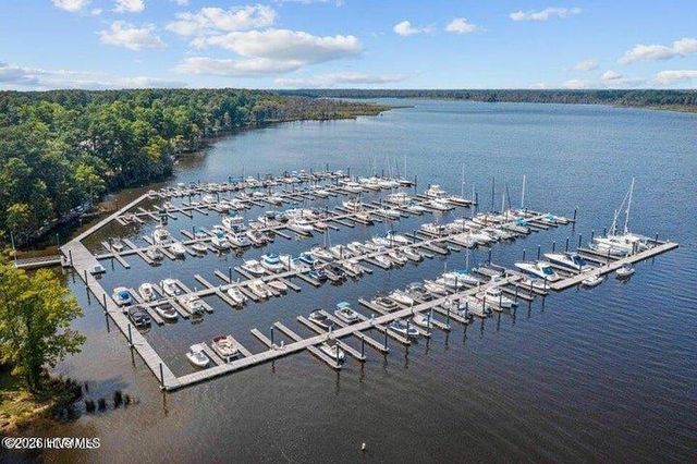 103 Merrimack Place, Chocowinity, NC 27817