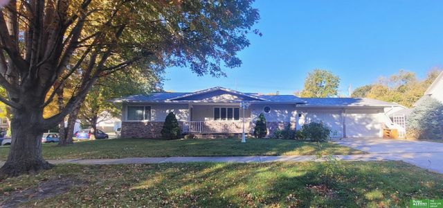 707 N Beaver Avenue, York, NE 68467