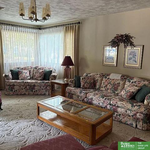 707 N Beaver Avenue, York, NE 68467