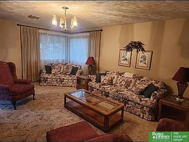 707 N Beaver Avenue, York, NE 68467