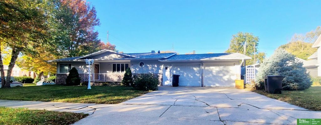 707 N Beaver Avenue, York, NE 68467