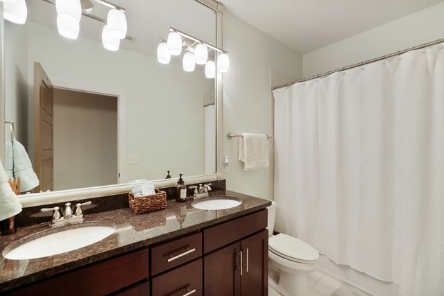 1707A 14th Ave, S, Nashville, TN 37212