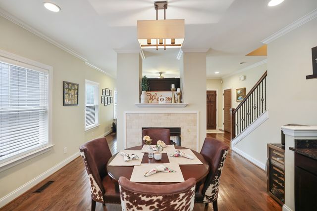 1707A 14th Ave, S, Nashville, TN 37212