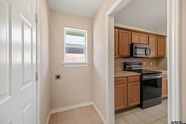 6952 La Hacienda, Flint, TX 75762