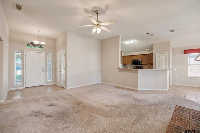 6952 La Hacienda, Flint, TX 75762