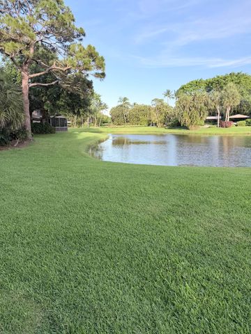 7094 Rain Forest Drive H-7-l, Boca Raton, FL 33434