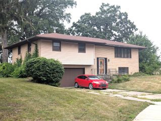 5312 Arthur Street, Merrillville, IN 46410