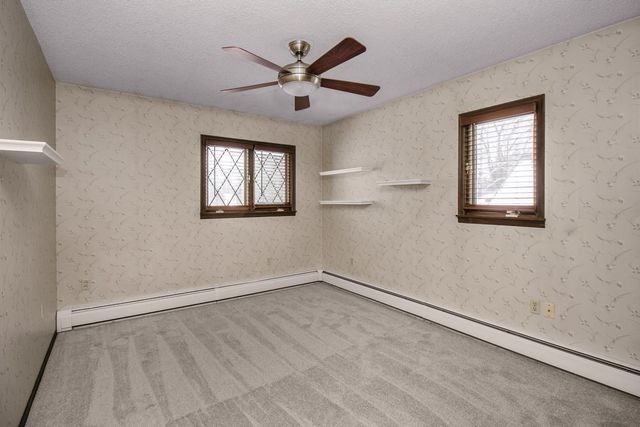 1517 Albert Street N, Saint Paul, MN 55108