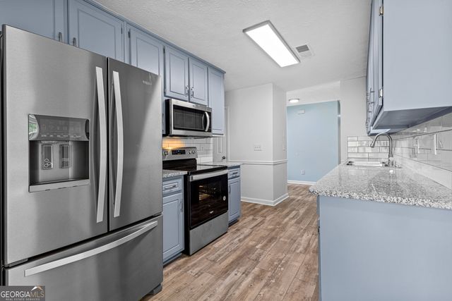 484 Creek Crossing Court, Grayson, GA 30017