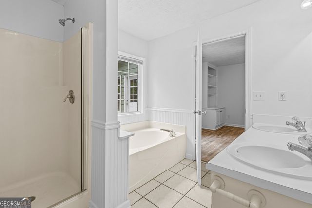 484 Creek Crossing Court, Grayson, GA 30017