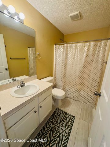 492 Calabria Avenue SE, Palm Bay, FL 32909