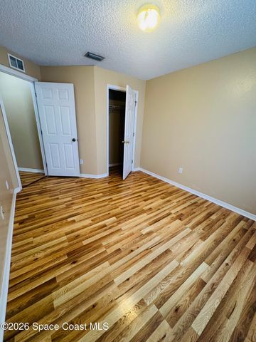 492 Calabria Avenue SE, Palm Bay, FL 32909