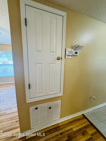 492 Calabria Avenue SE, Palm Bay, FL 32909