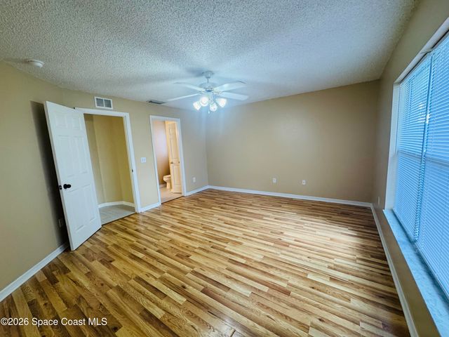 492 Calabria Avenue SE, Palm Bay, FL 32909