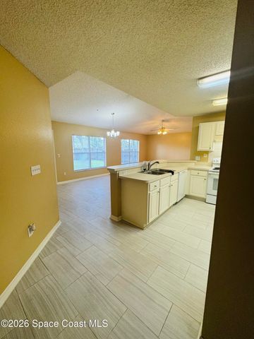 492 Calabria Avenue SE, Palm Bay, FL 32909