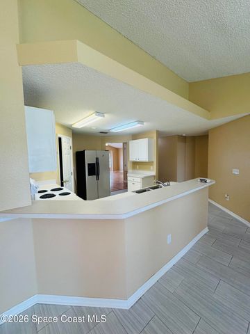 492 Calabria Avenue SE, Palm Bay, FL 32909