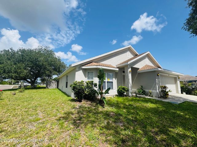 492 Calabria Avenue SE, Palm Bay, FL 32909