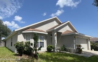 492 Calabria Avenue SE, Palm Bay, FL 32909