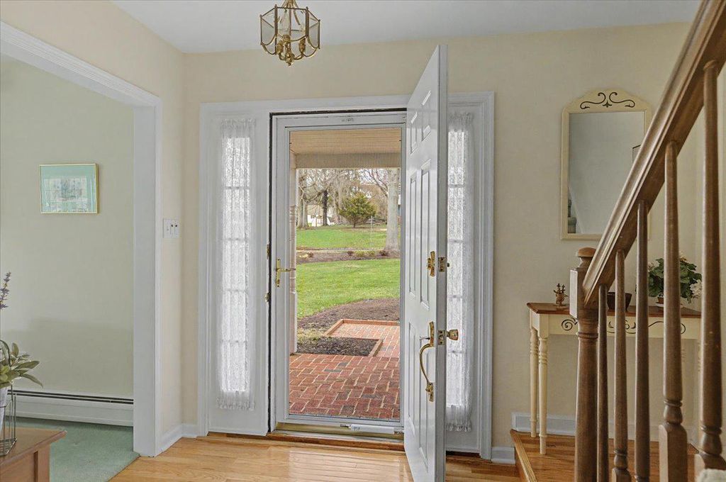 4 BROOKDALE DRIVE, Doylestown, PA 18901