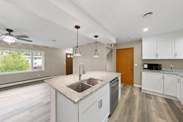 8033 Georgia Avenue N, Brooklyn Park, MN 55445