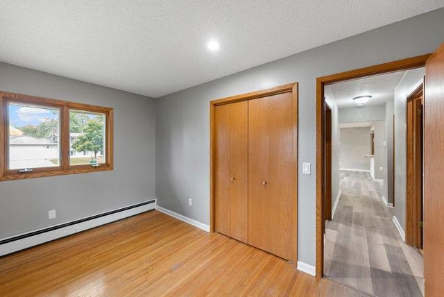 8033 Georgia Avenue N, Brooklyn Park, MN 55445