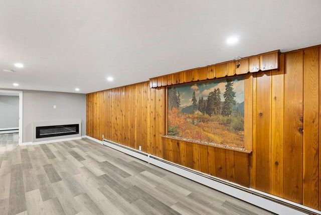 8033 Georgia Avenue N, Brooklyn Park, MN 55445