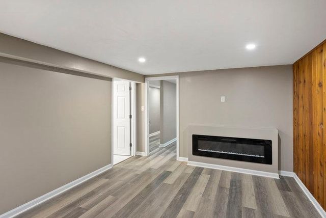 8033 Georgia Avenue N, Brooklyn Park, MN 55445