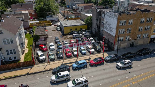 2051 N Cicero Avenue, Chicago, IL 60639