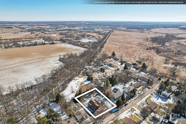 108 Grove AVENUE, Genoa City, WI 53128