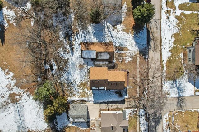 108 Grove AVENUE, Genoa City, WI 53128